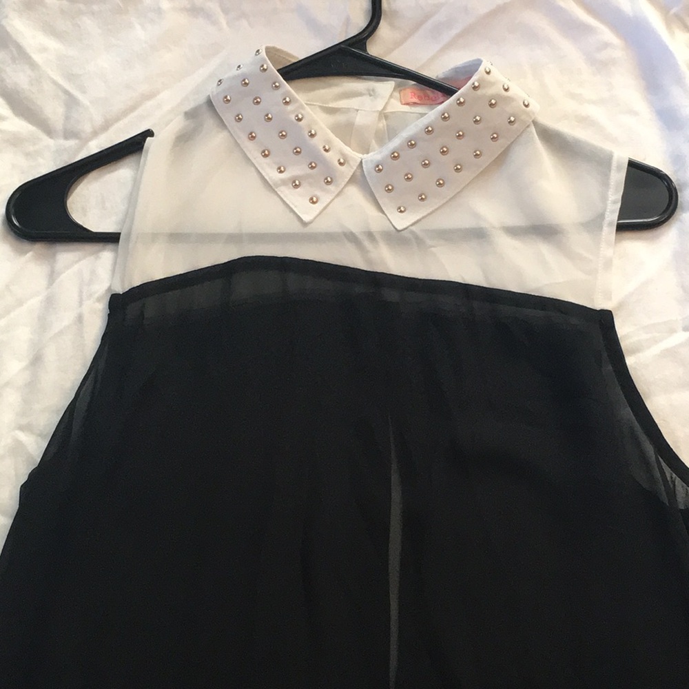 Cut off, collared shirt